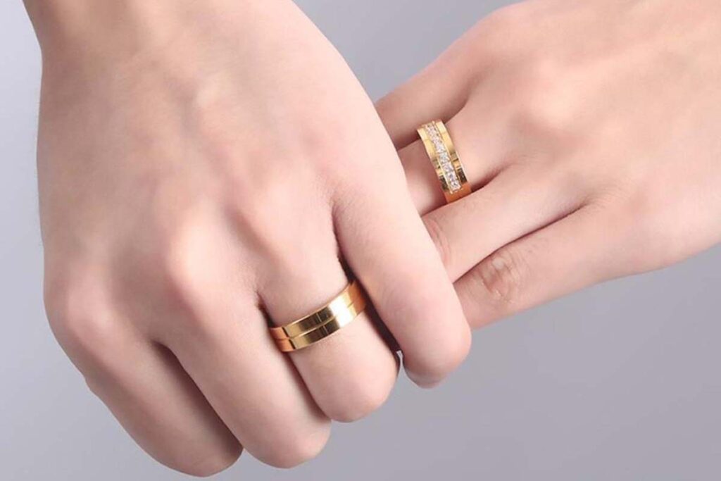 Chi tiết 51+ về các mẫu nhẫn cưới trơn mới nhất - cdgdbentre.edu.vn